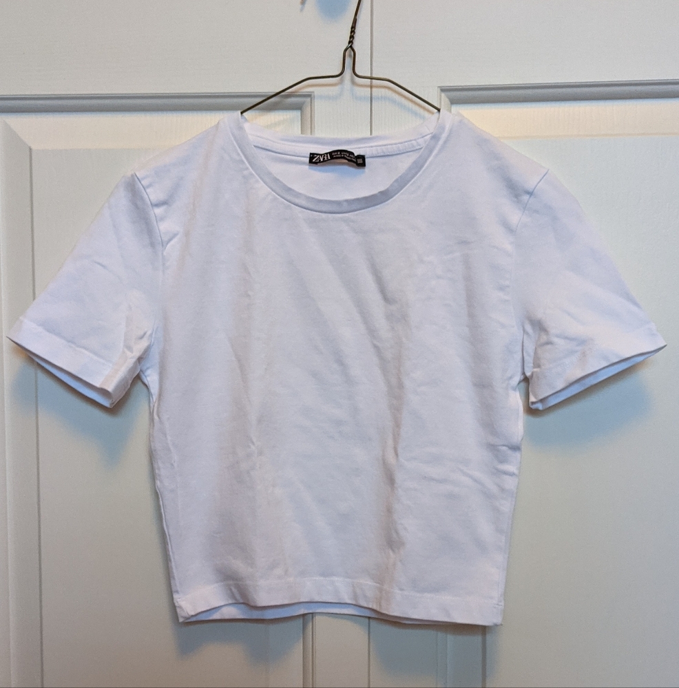 ZARA Women's Cropped T-shirt